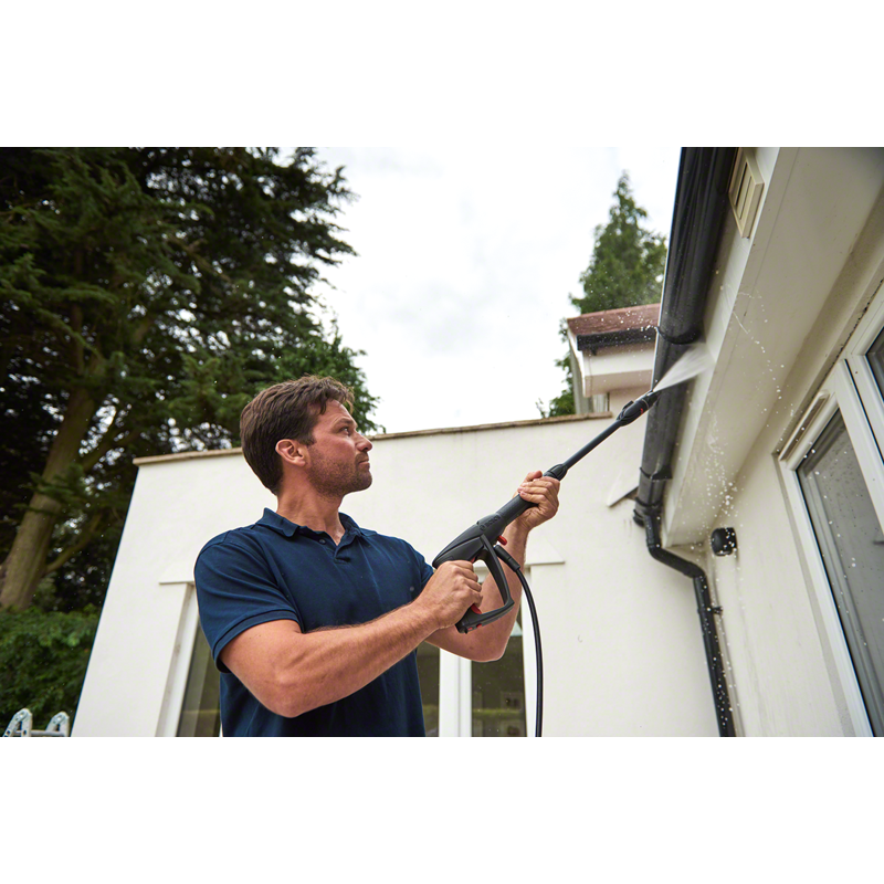 Bosch Universal Aquatak 125