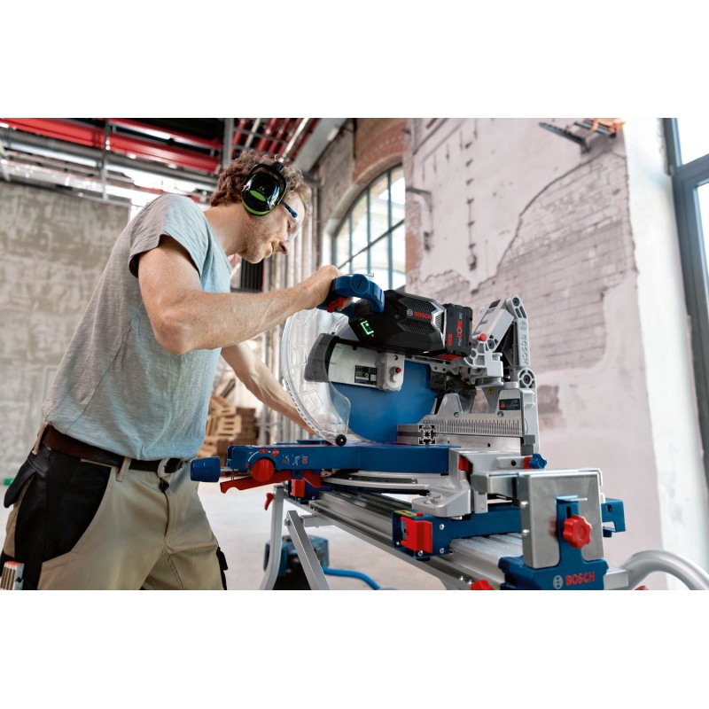 Bosch GCM 18V-305 GDC Akülü Gönye Kesme Makinesi (Solo model)